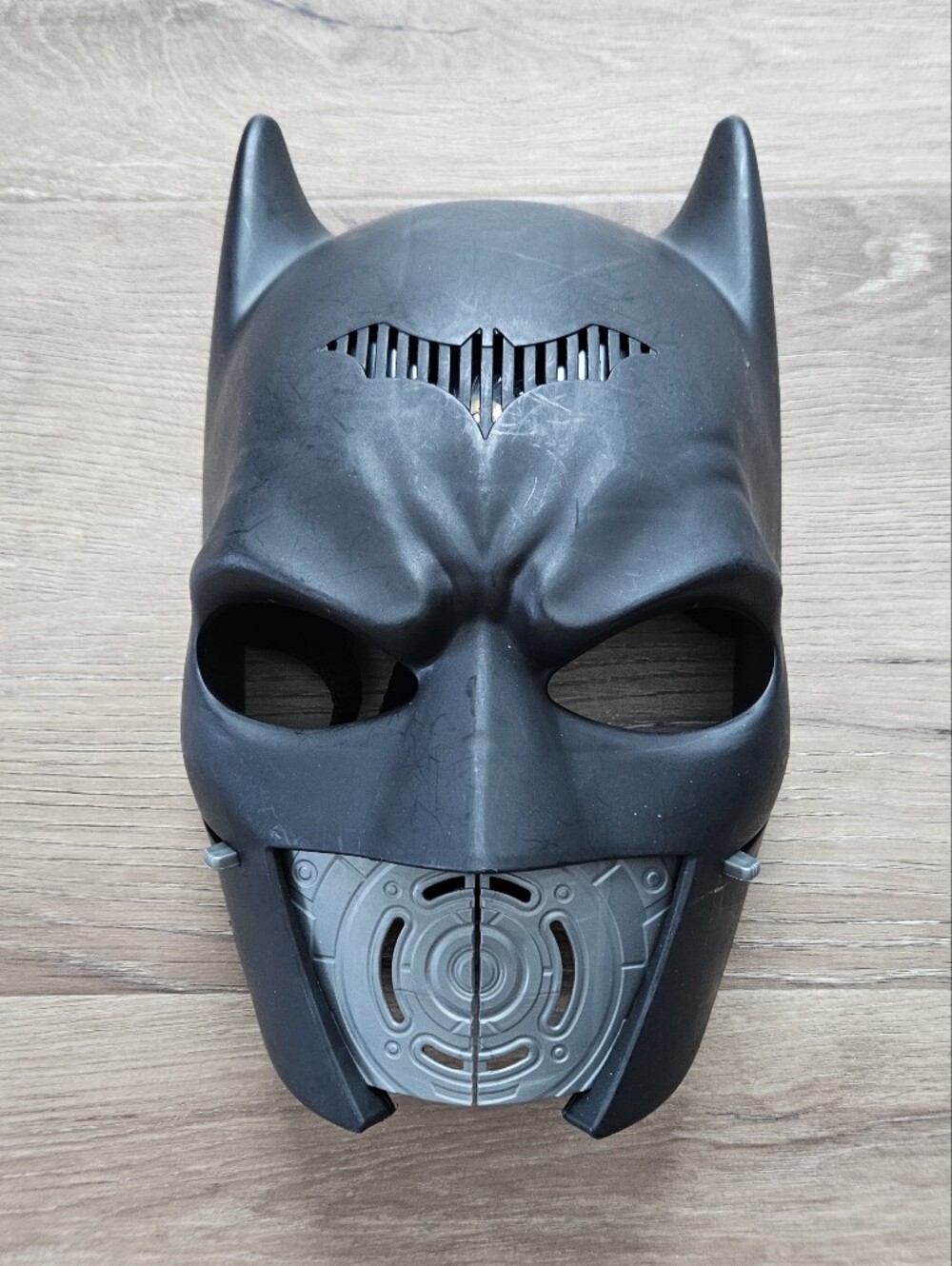 Mattel DC Comics Black Batman Missions Voice Changer Helmet
